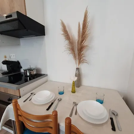 Apartament Savane *